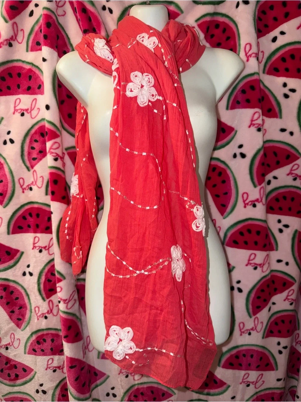 🧡 Belgian Floral Embroidered Scarf